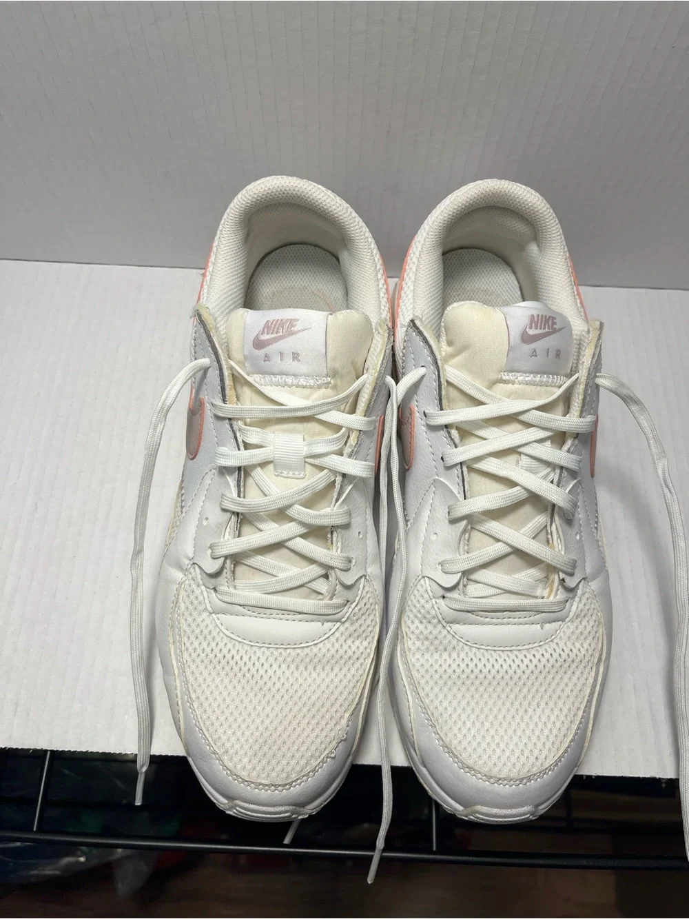 Nike Air Max Excee Womens White and Pink Shoe Size 11